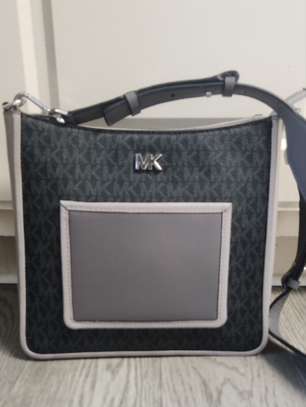 Michael Kors Gray MK Crossbody Bag - Picture 4 of 13